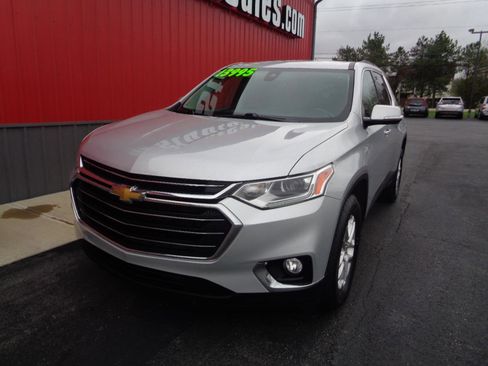 Used 2020 Chevrolet Traverse LT w/ Driver Confidence II Package image 1