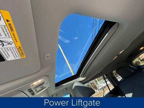 Used 2023 Toyota Highlander XLE image 35