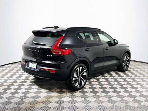 Certified 2023 Volvo XC40 B5 Plus w/ Climate Package image 7