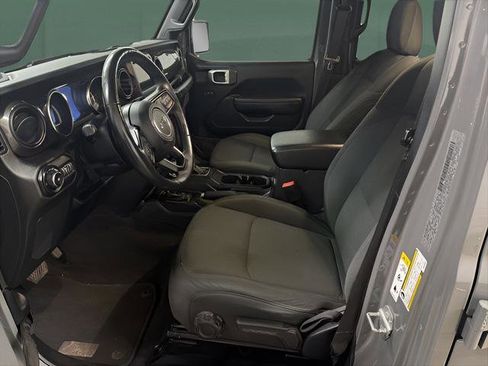 Used 2019 Jeep Wrangler Unlimited Sport AWD/4WD image 12