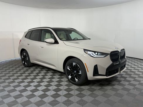 Used 2026 BMW X3 xDrive30i w/ M Sport Package AWD/4WD image 7