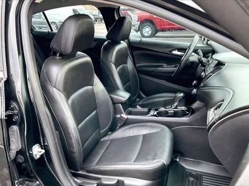Used 2017 Chevrolet Cruze Premier image 7