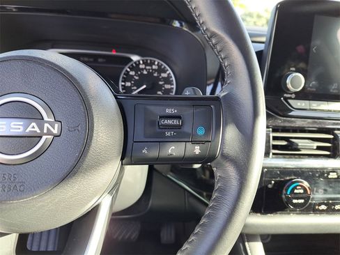 Certified 2023 Nissan Pathfinder SV w/ SV Premium Package image 23