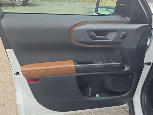 Used 2024 Ford Bronco Sport Outer Banks image 38