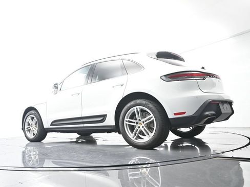 Certified 2022 Porsche Macan AWD/4WD image 47