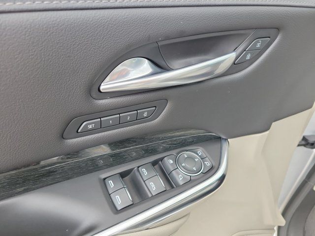 Used 2022 Cadillac XT4 Premium Luxury w/ Technology Package FWD image 24