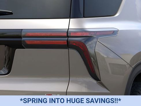 New 2026 Chevrolet Traverse Z71 w/ Enhanced Driving Package image 11