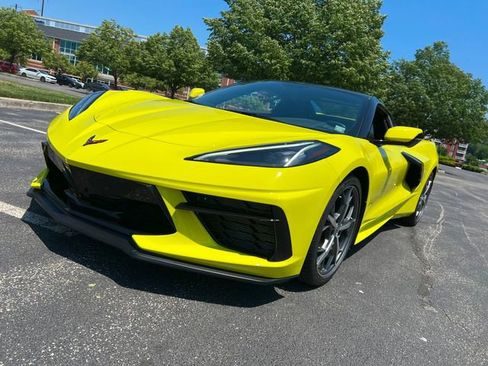 Used 2022 Chevrolet Corvette Stingray Convertible w/ Battery Protection Package image 11