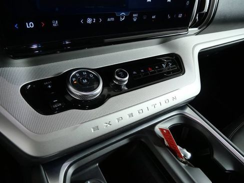 Certified 2025 Ford Expedition Max Active AWD/4WD image 23