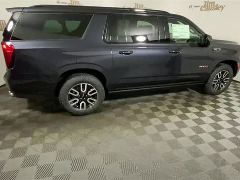 Used 2023 GMC Yukon XL AT4 w/ AT4 Premium Plus Package image 9