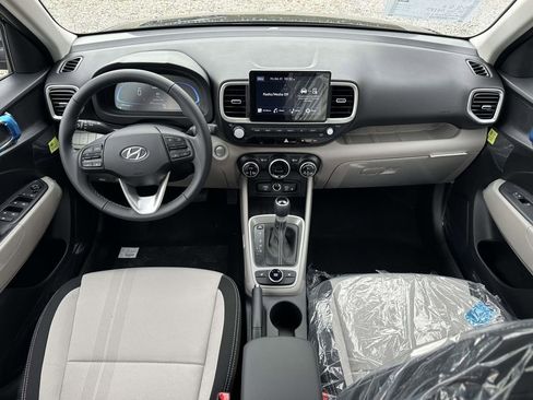 New 2026 Hyundai Venue SEL FWD image 10