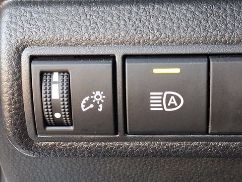 Certified 2025 Toyota Corolla SE image 26