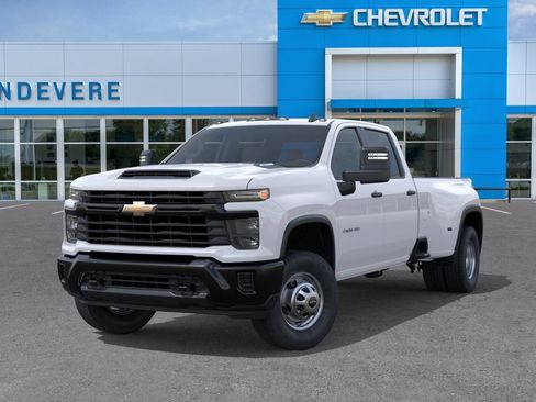New 2026 Chevrolet Silverado 3500 W/T AWD/4WD image 6