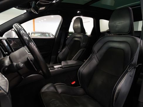 Used 2019 Volvo XC60 T8 R-Design AWD/4WD image 7