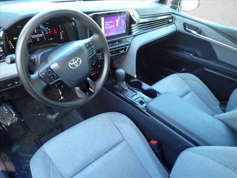 Used 2026 Toyota Camry LE AWD/4WD image 9