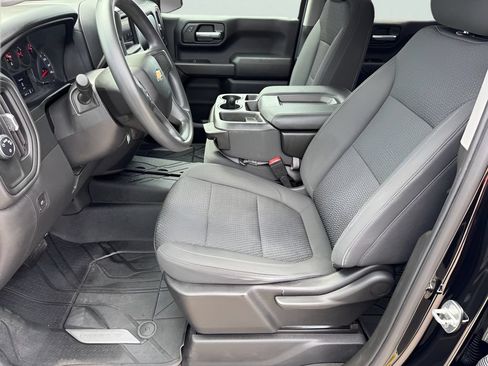 Used 2022 Chevrolet Silverado 1500 Custom w/ LPO, Dark Essentials Package RWD image 9