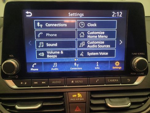 Used 2024 Nissan Altima 2.5 SV FWD image 25