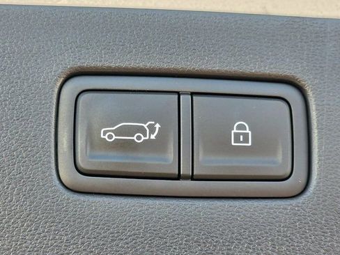 New 2026 Hyundai Ioniq 9 SE image 13