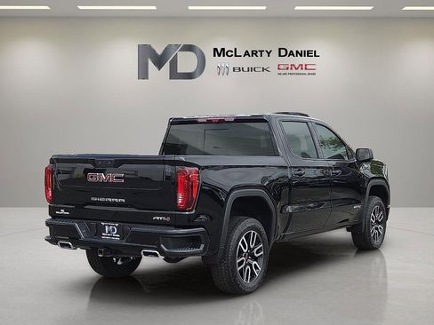 Certified 2025 GMC Sierra 1500 AT4 w/ AT4 Premium Package AWD/4WD image 5