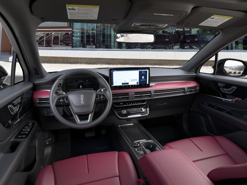 New 2025 Lincoln Corsair Grand Touring w/ Jet Appearance Package AWD/4WD image 9