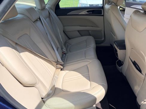 Used 2017 Lincoln MKZ Premiere image 21