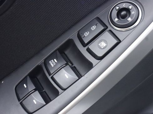 Used 2014 Hyundai Elantra GT image 24