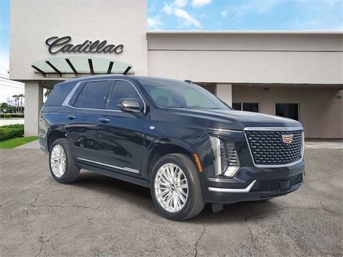 Used 2026 Cadillac Escalade Luxury w/ LPO, Floor Liner Package image 7