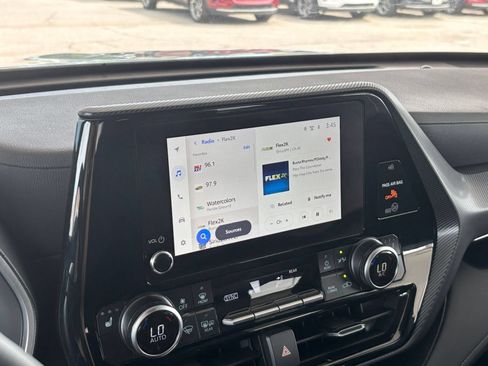 Used 2025 Toyota Highlander XSE AWD/4WD image 20