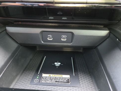 Used 2023 Honda Accord Touring image 10