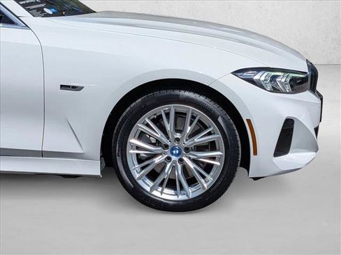 Certified 2023 BMW 330e RWD image 25