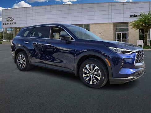 Used 2025 INFINITI QX60 Pure w/ Cargo Package image 2