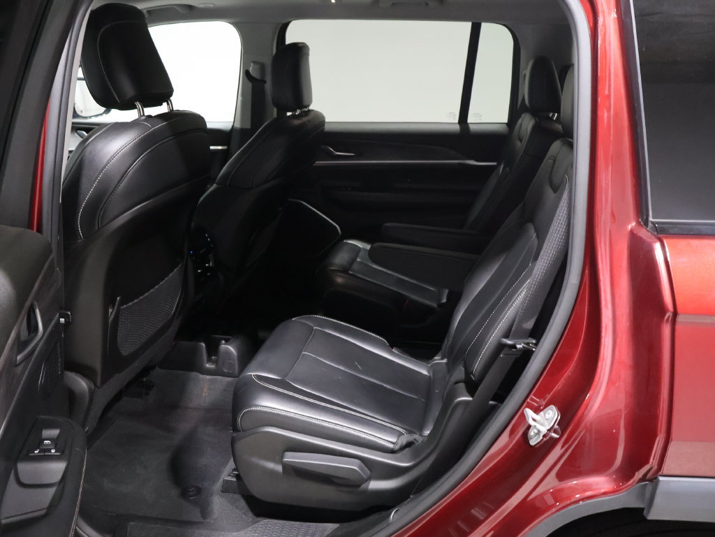 Used 2022 Jeep Grand Cherokee L Limited AWD/4WD image 18