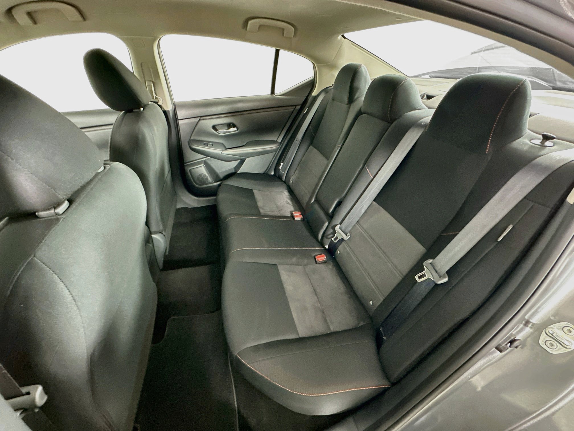 Used 2025 Nissan Sentra SR FWD image 26