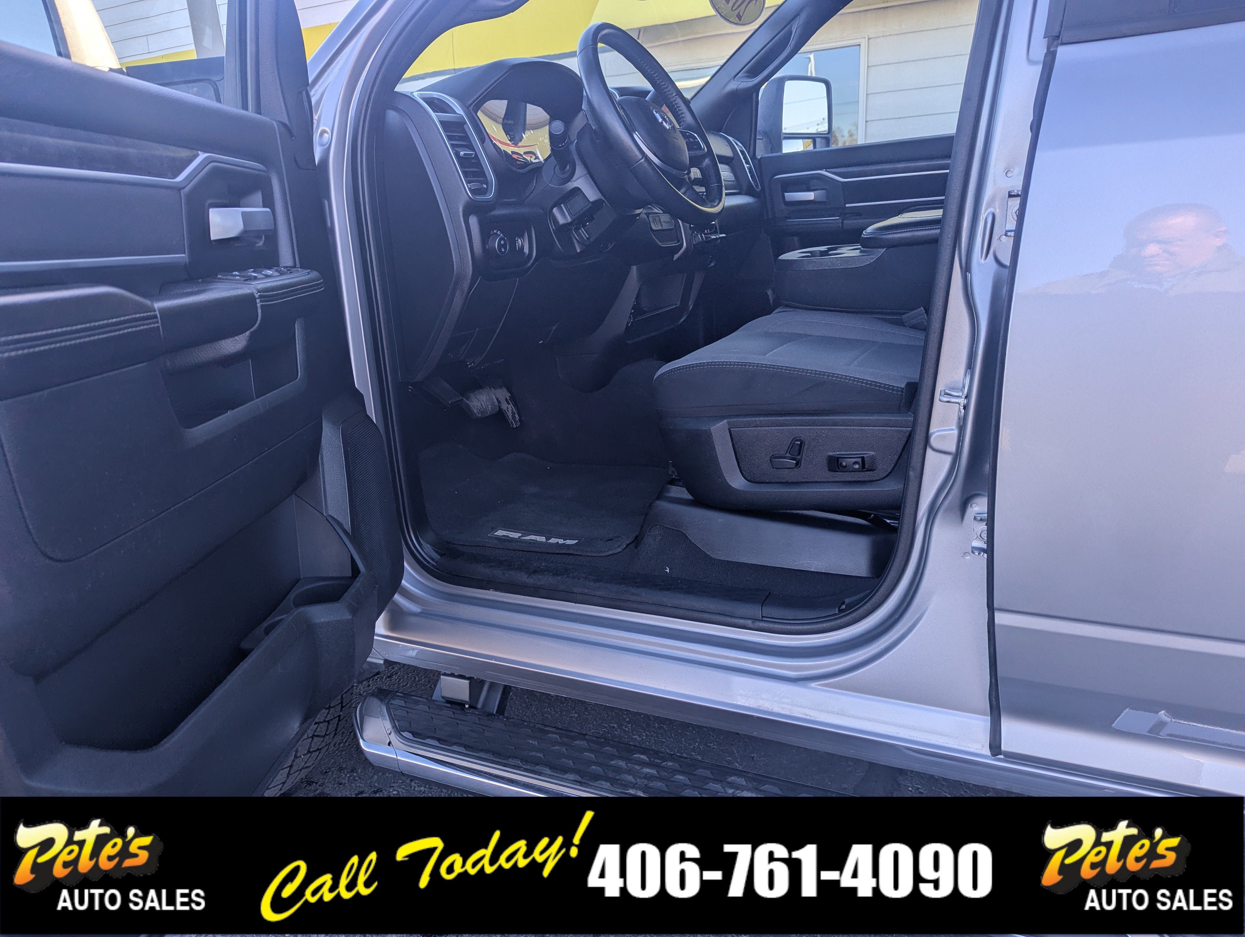 Used 2024 RAM 2500 Big Horn AWD/4WD image 29
