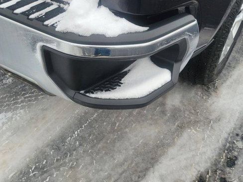 Used 2022 Chevrolet Silverado 1500 LT w/ Z71 Off-Road Package image 6