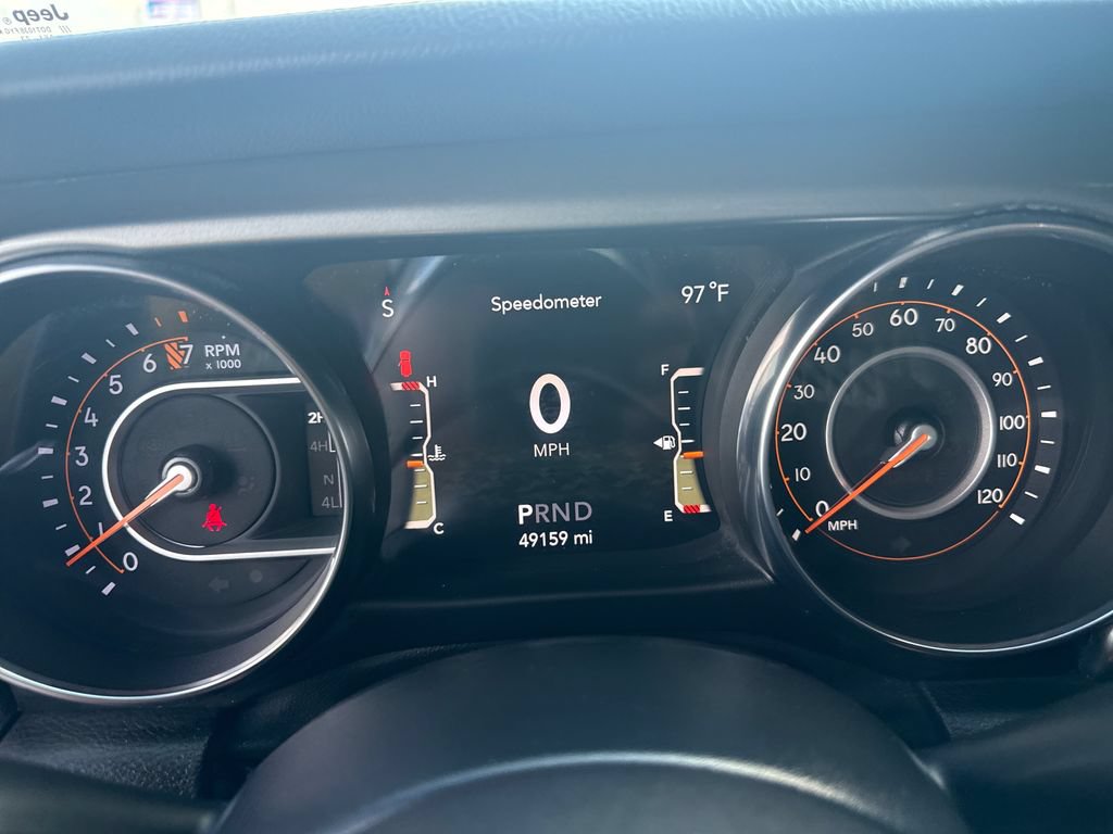Used 2022 Jeep Wrangler Unlimited Sahara AWD/4WD image 26