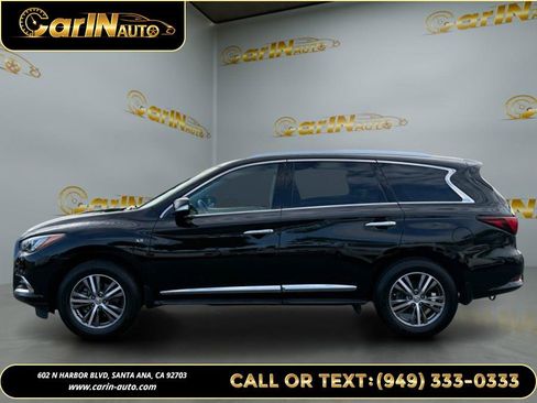Used 2020 INFINITI QX60 Luxe w/ Essential Package FWD image 10