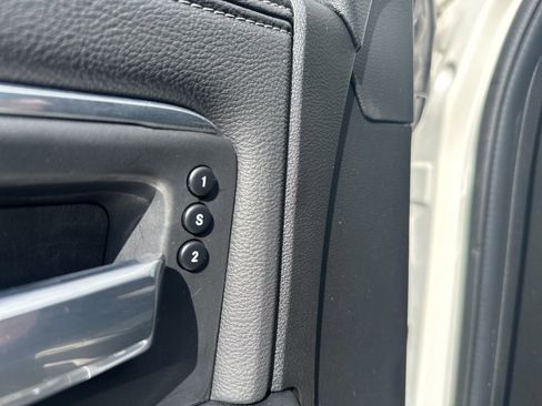 Used 2022 RAM 3500 Laramie image 28