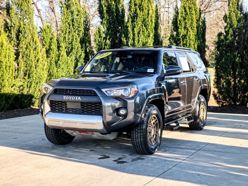Used 2021 Toyota 4Runner TRD Off-Road Premium image 5