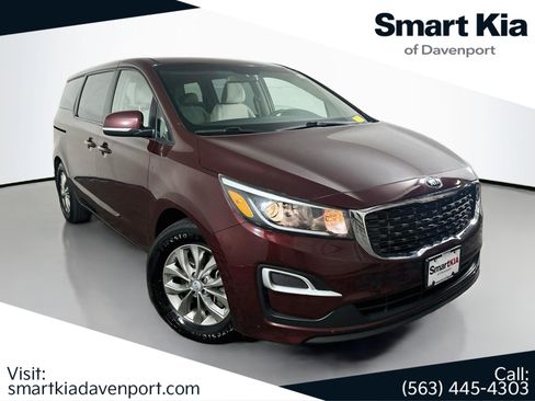 Used 2020 Kia Sedona LX FWD image 1