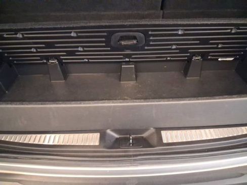 Used 2019 Chevrolet Tahoe LT image 30