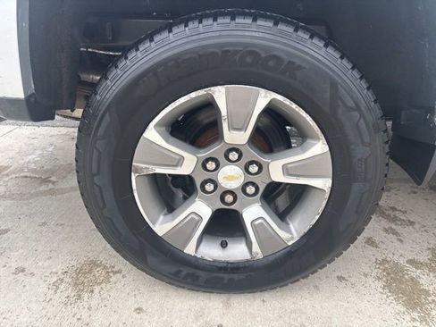 Used 2015 Chevrolet Colorado Z71 image 11