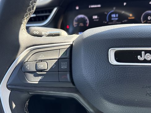 Used 2023 Jeep Grand Cherokee L Laredo w/ Luxury Tech Group I image 86