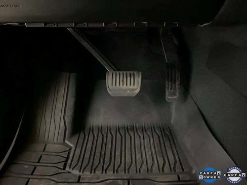 Used 2023 Jeep Grand Cherokee Overland w/ Luxury Tech Group IV image 37