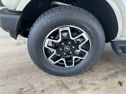 New 2026 Ford Bronco Outer Banks AWD/4WD image 16