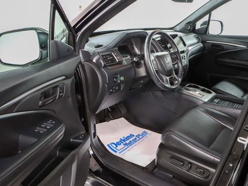 Used 2023 Honda Passport EX-L image 3