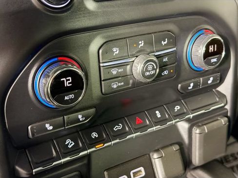 Used 2021 Chevrolet Silverado 1500 RST AWD/4WD image 15
