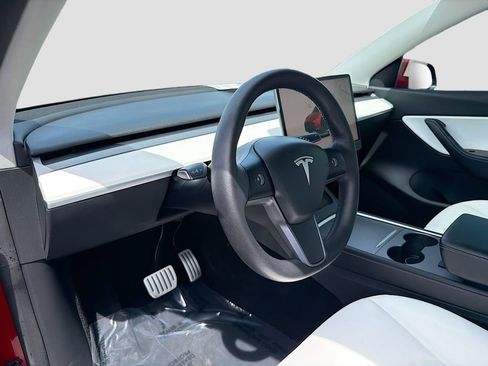 Used 2022 Tesla Model Y Performance AWD/4WD image 8