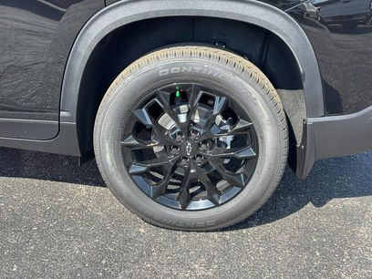New 2026 Chevrolet Traverse LT w/ Midnight/Sport Edition