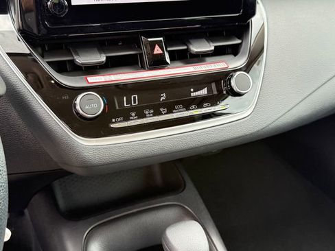 Used 2026 Toyota Corolla LE image 19